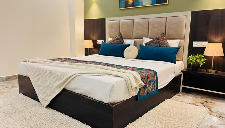 Bed, Photo of the whole room, Bedroom, air conditioner