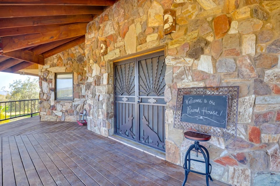 Private Scottsdale Oasis on 10 Acres! Mtn Views House in Pinnacle Peak