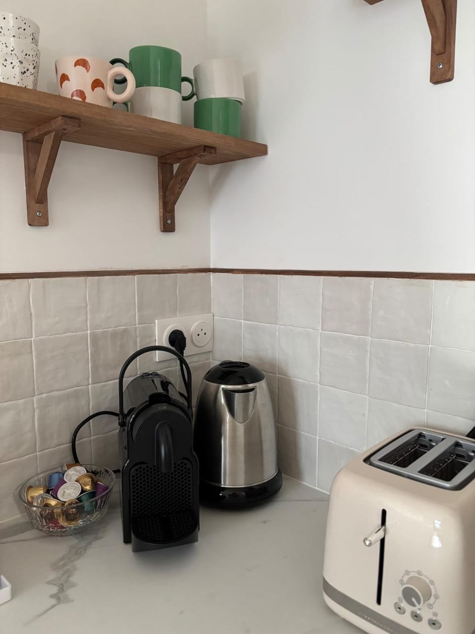 Coffee/tea facilities, toaster