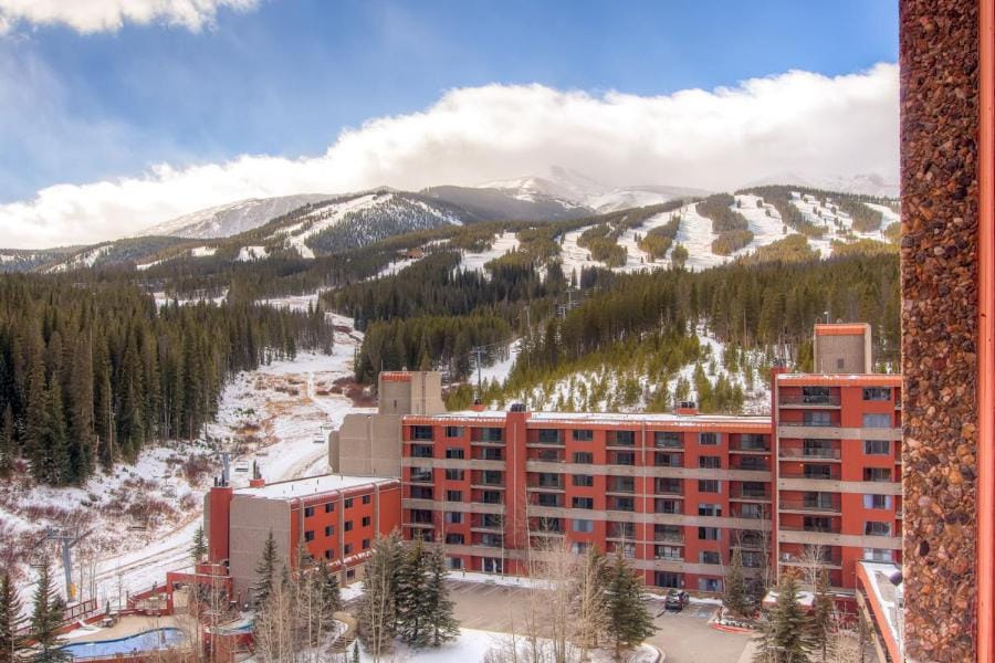 Beaver Run 28220, ski in, ski out with resort amenities Apartment in Breckenridge