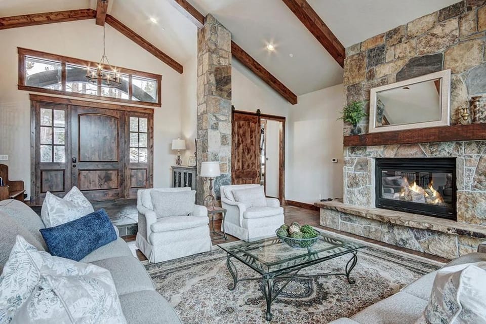 Breck Escape, Spacious 6BR mountain retreat in Breckenridge House in Breckenridge