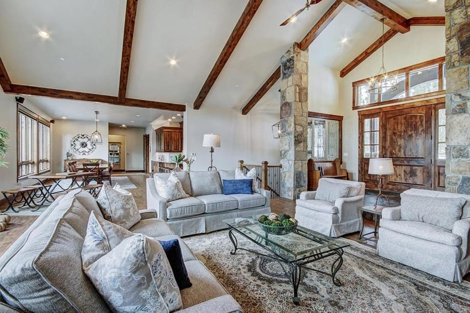 Breck Escape, Spacious 6BR mountain retreat in Breckenridge House in Breckenridge