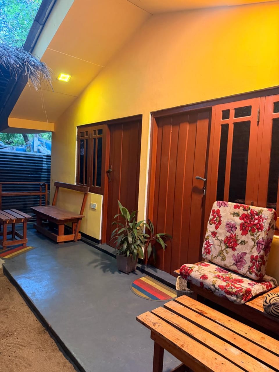 Pura Vida Surf N Stay Bed and Breakfast in Sri Lanka