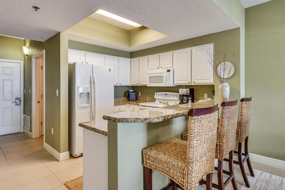 Steps to Sea! Snowbird Haven in Miramar Beach House in Miramar Beach