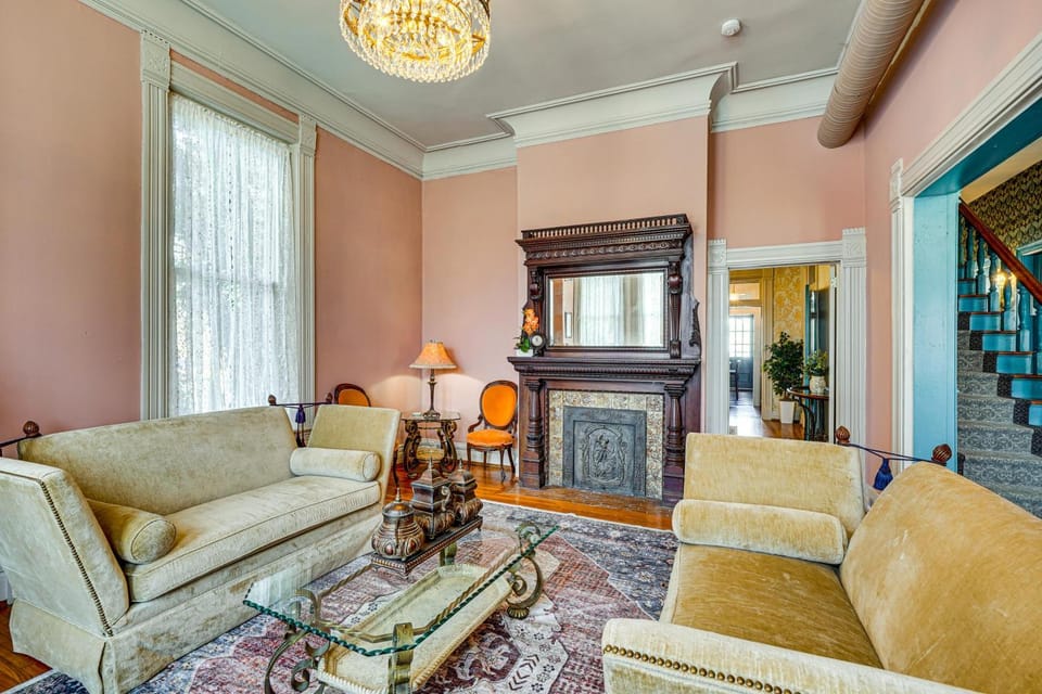 ‘Queen Anne Manor' in Old West End w/ Elevator House in Danville