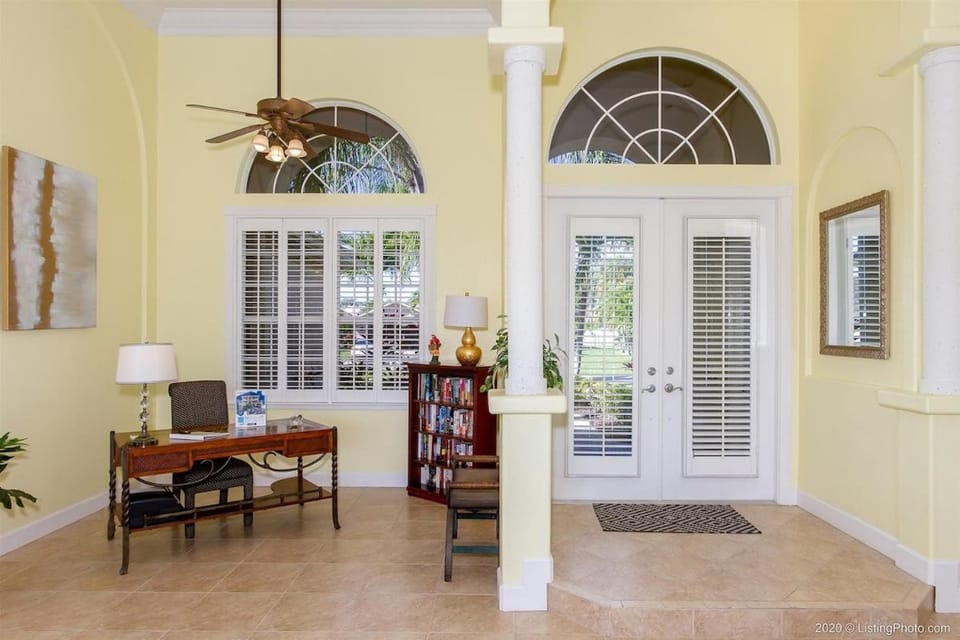 Canale Grande - Beautiful Home near Tarpon Point Villa in Cape Coral