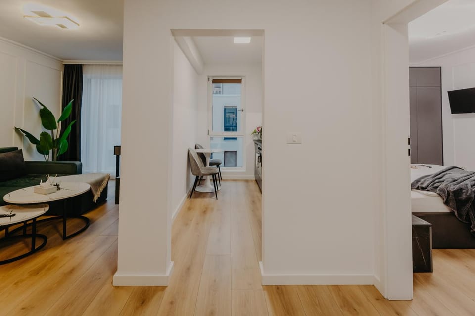 Bed, Living room, Bedroom