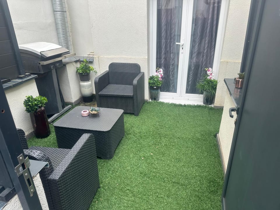 le pink Apartment in Villeurbanne
