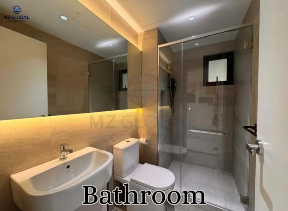 Shower, Toilet, Bathroom