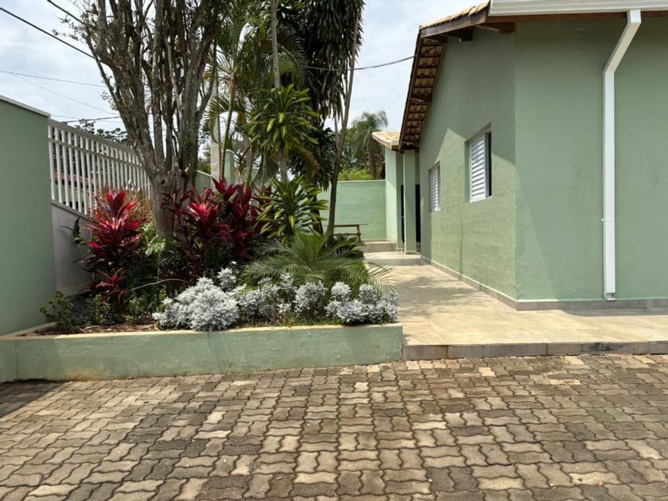 Practical and comfortable retreat for your stay Villa in State of São Paulo