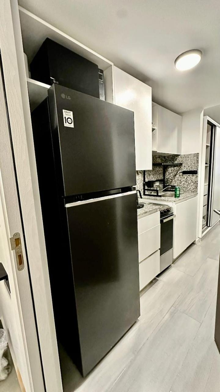 microwave, kitchen