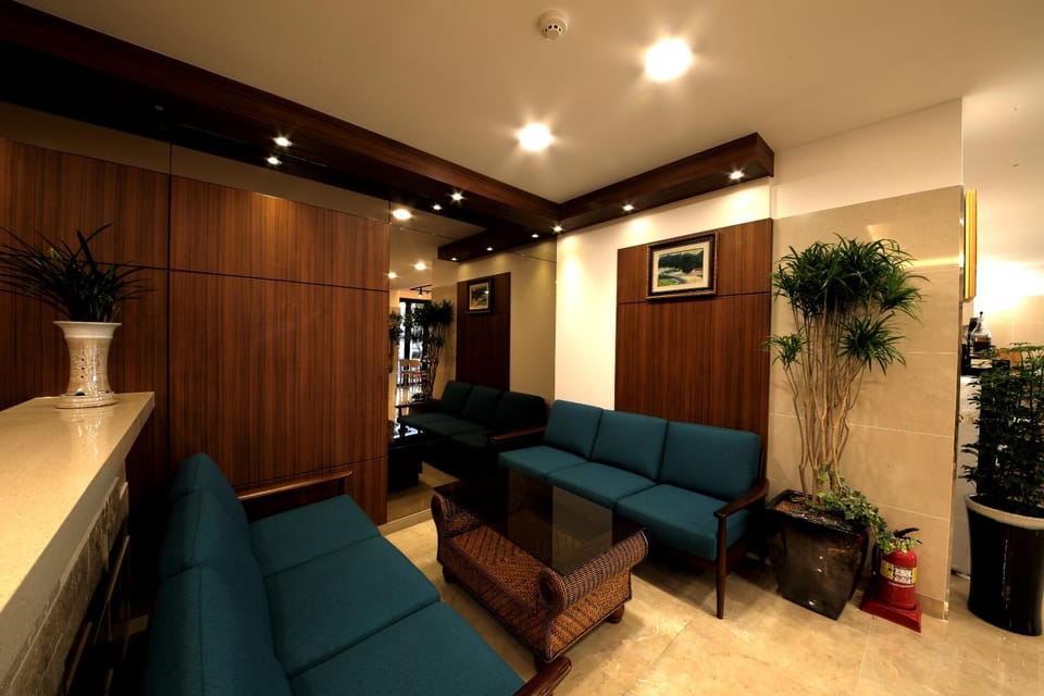 Communal lounge/ TV room