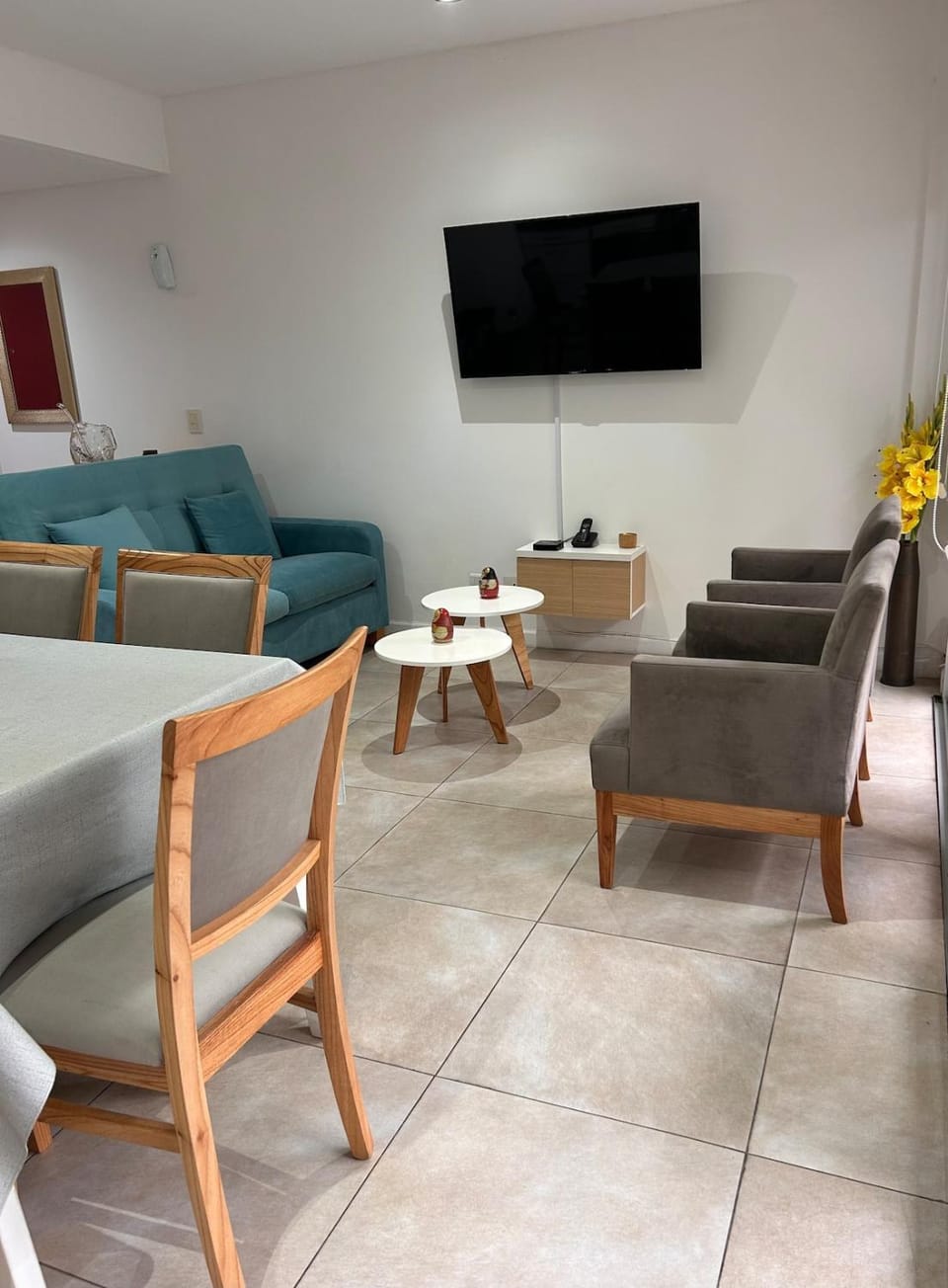 Departamento moderno con amplio balcón y parrilla a gas Apartment in Lomas de Zamora