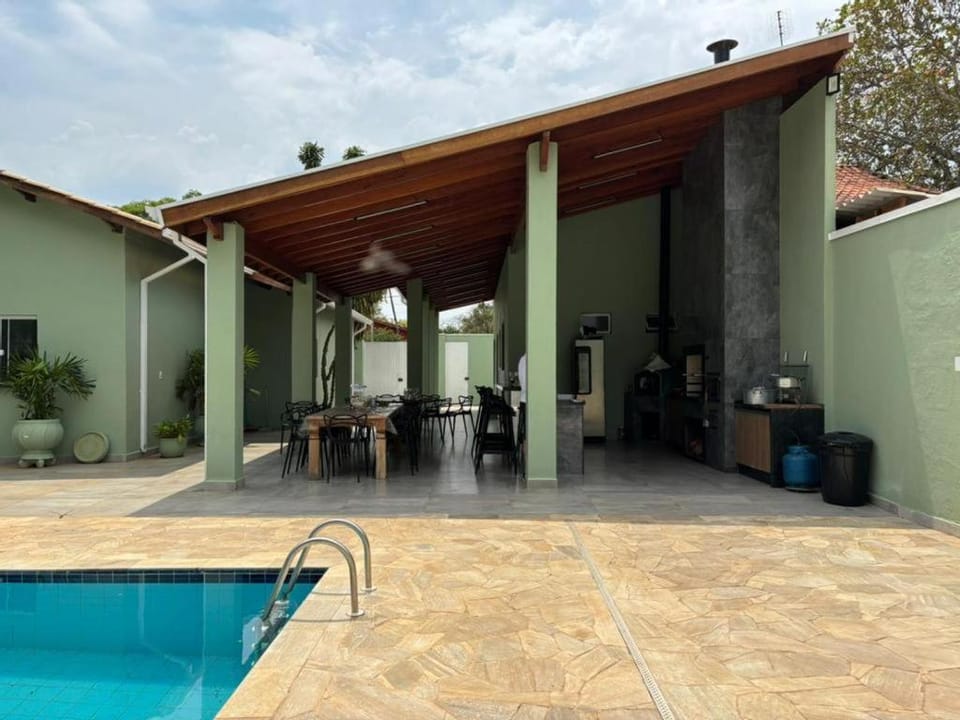 Practical and comfortable retreat for your stay Villa in State of São Paulo