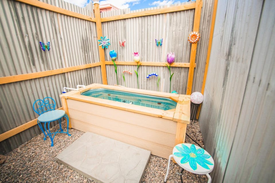 Patio, Decorative detail, Seating area, Open Air Bath, Inner courtyard view