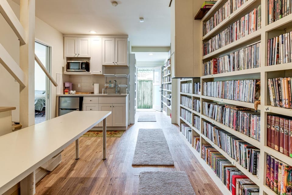 Casa Luna - Mtn Views in South San Francisco! Apartment in Daly City