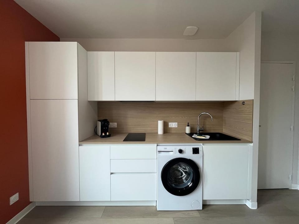 Pop Studio Proche gare Clim & Wi-Fi Apartment in Marmande