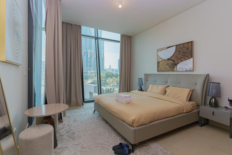 Rovostays Private Room in Luxury Burj Vista Apartment with Burj Khalifa View Apartment in Dubai