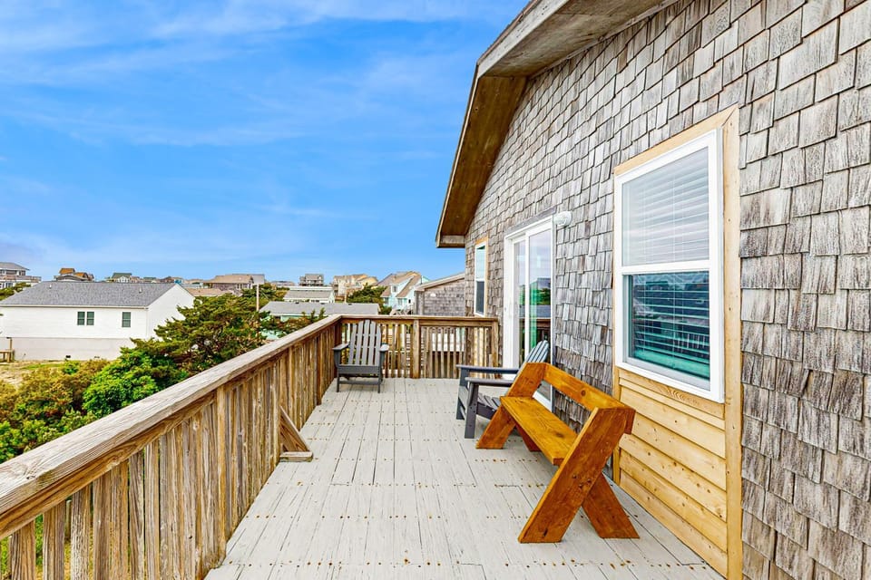 AV101B Tarpon Drive Hideaway Unit B House in Avon