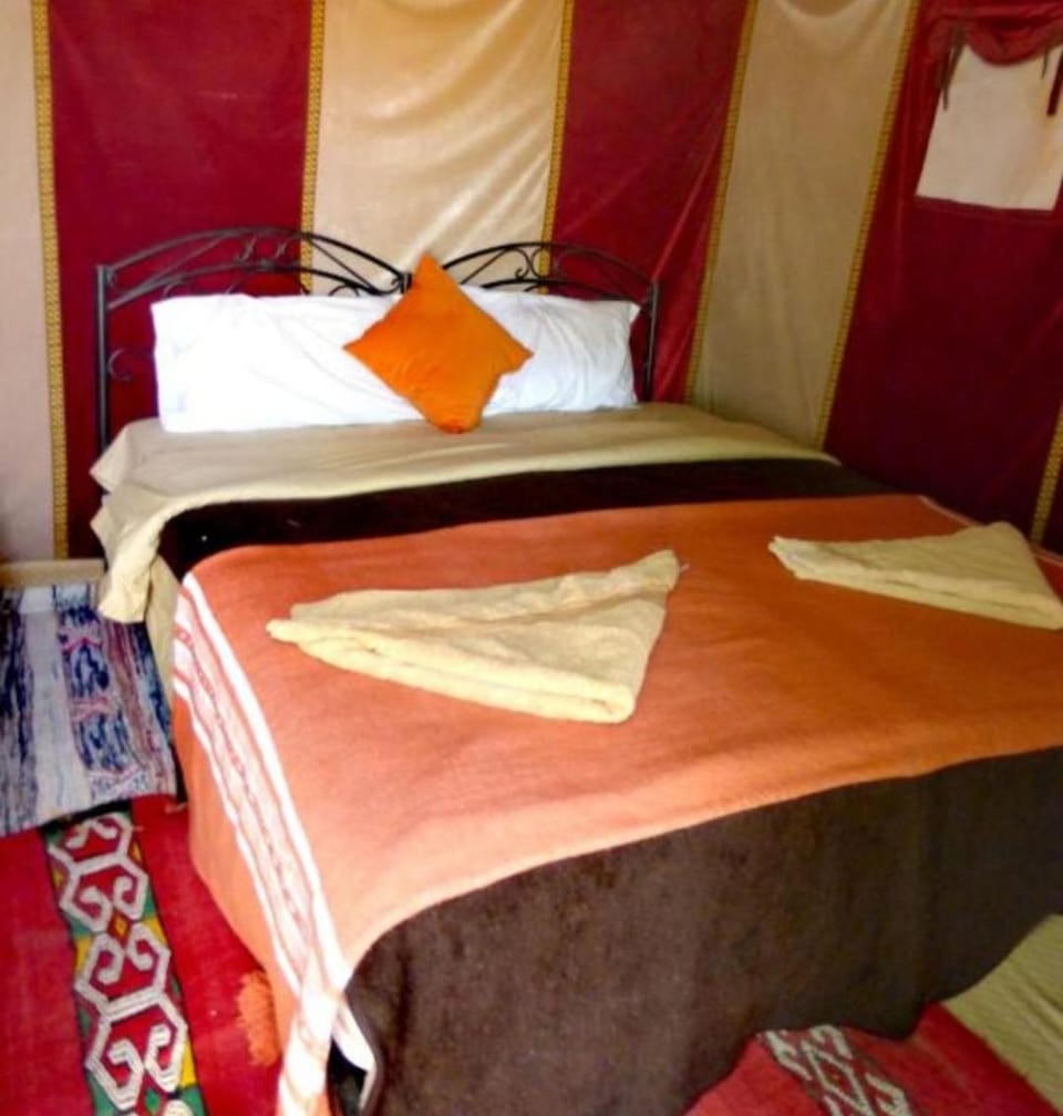 View (from property/room), Photo of the whole room, Bedroom