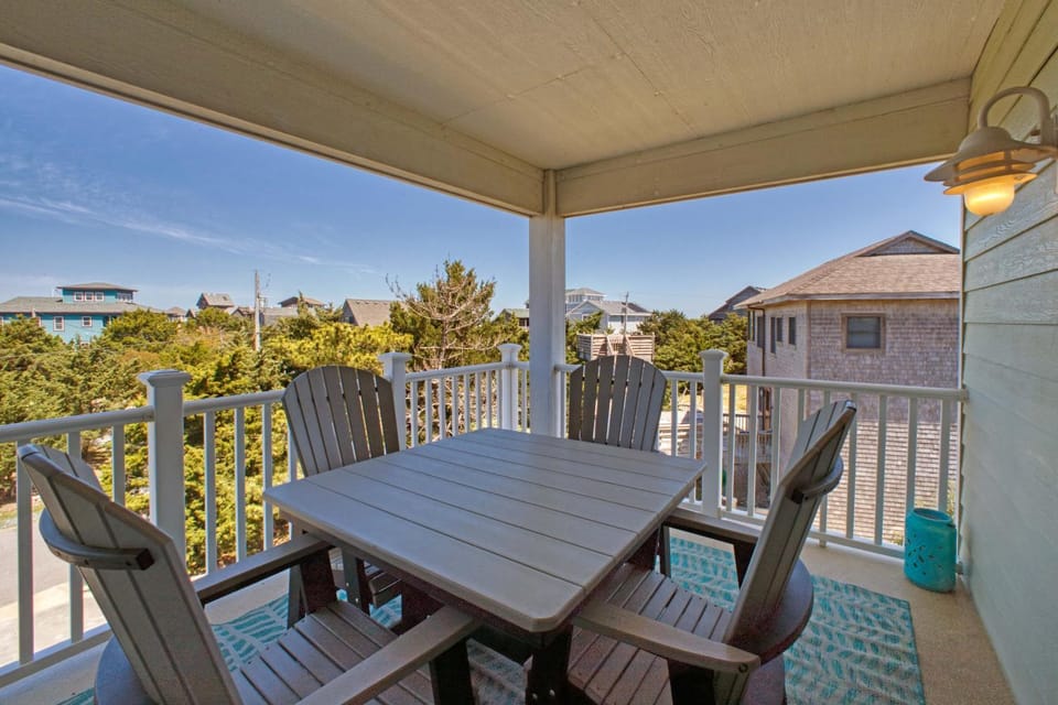 AV113 Sea Tower 113 House in Avon