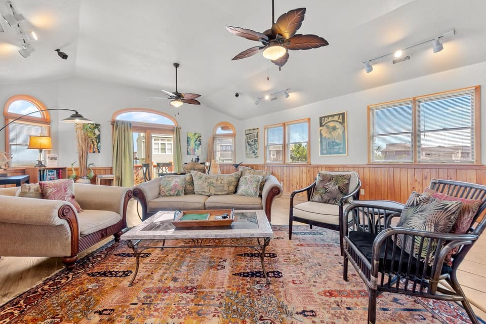 AV111 Casablanca House in Avon