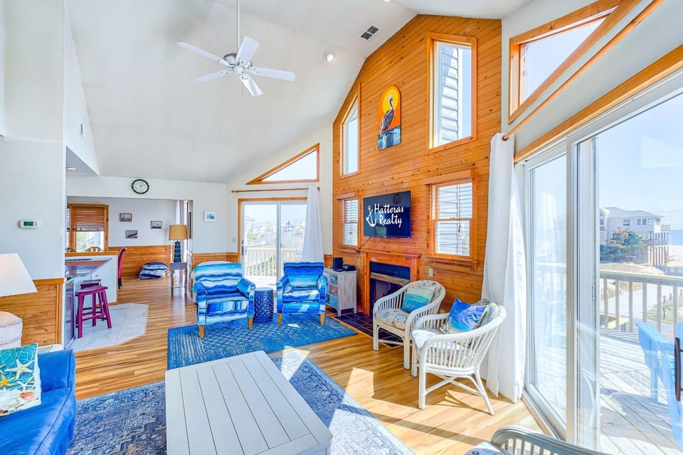 AV127 Pelican Perch 127 House in Avon