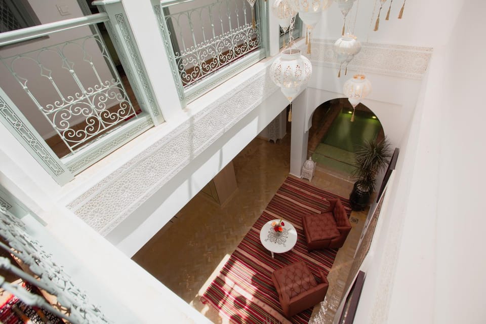 Balcony/Terrace, Living room, Lobby or reception, Seating area, Pool view, Swimming pool
