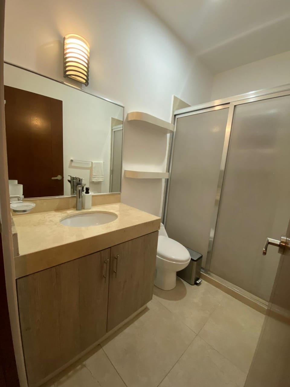 Shower, Bathroom, towels