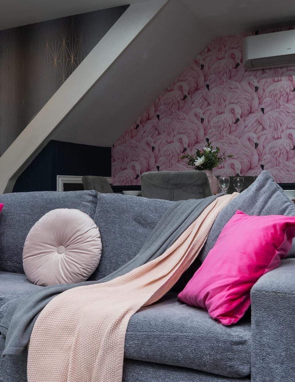 Luxury Super King & Double Sofa bed , Seconds From Bond Street Station Apartment in City of Westminster