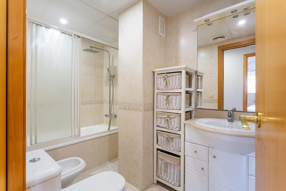 Bathroom, Living room