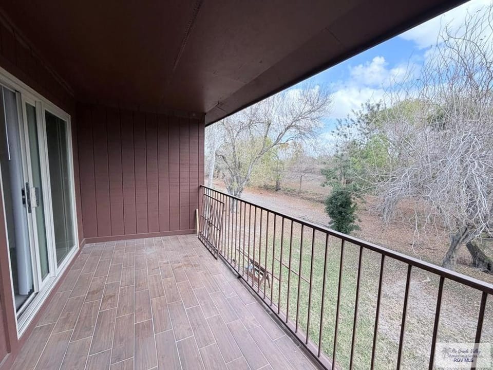 305 Calle Amistosa Apartment in Brownsville