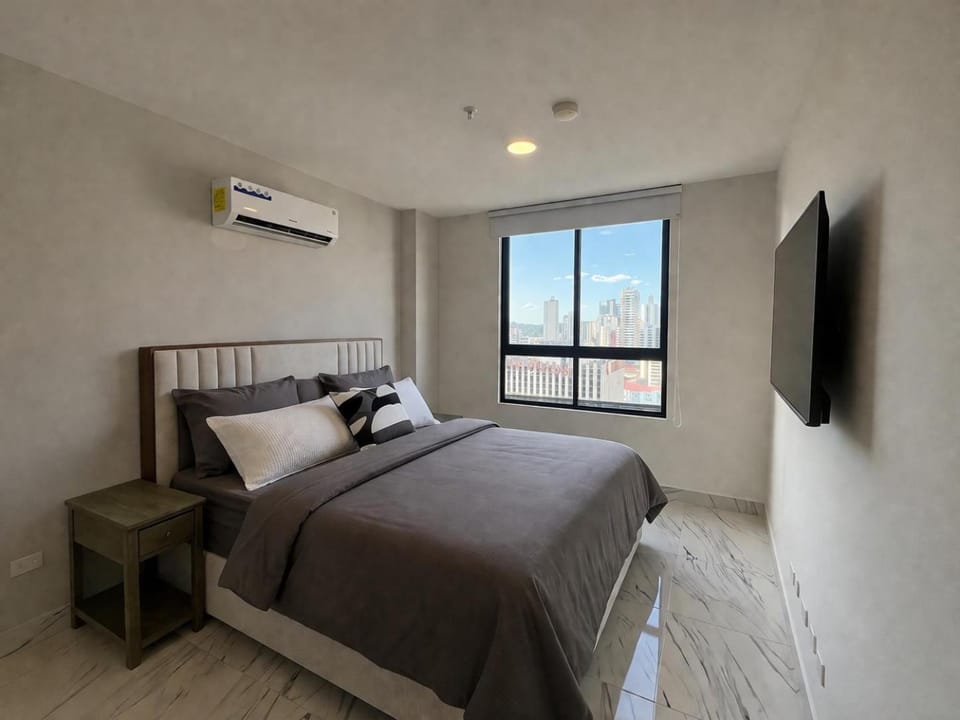 Bed, Bedroom, City view