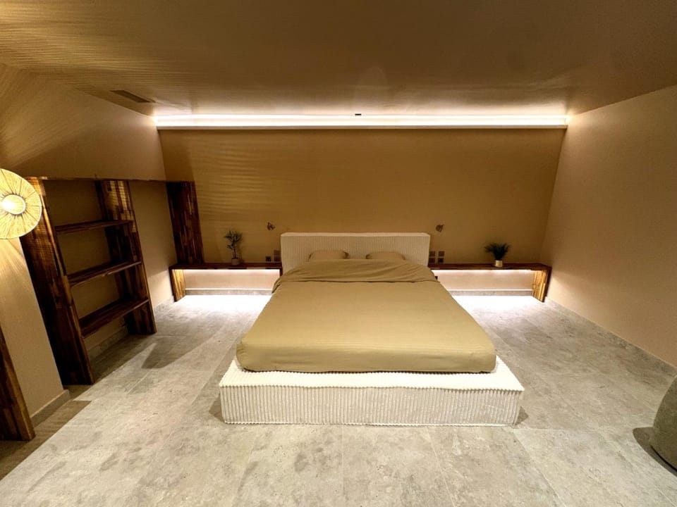 ExSPArience Private Spa Suite Apartment in Poitiers