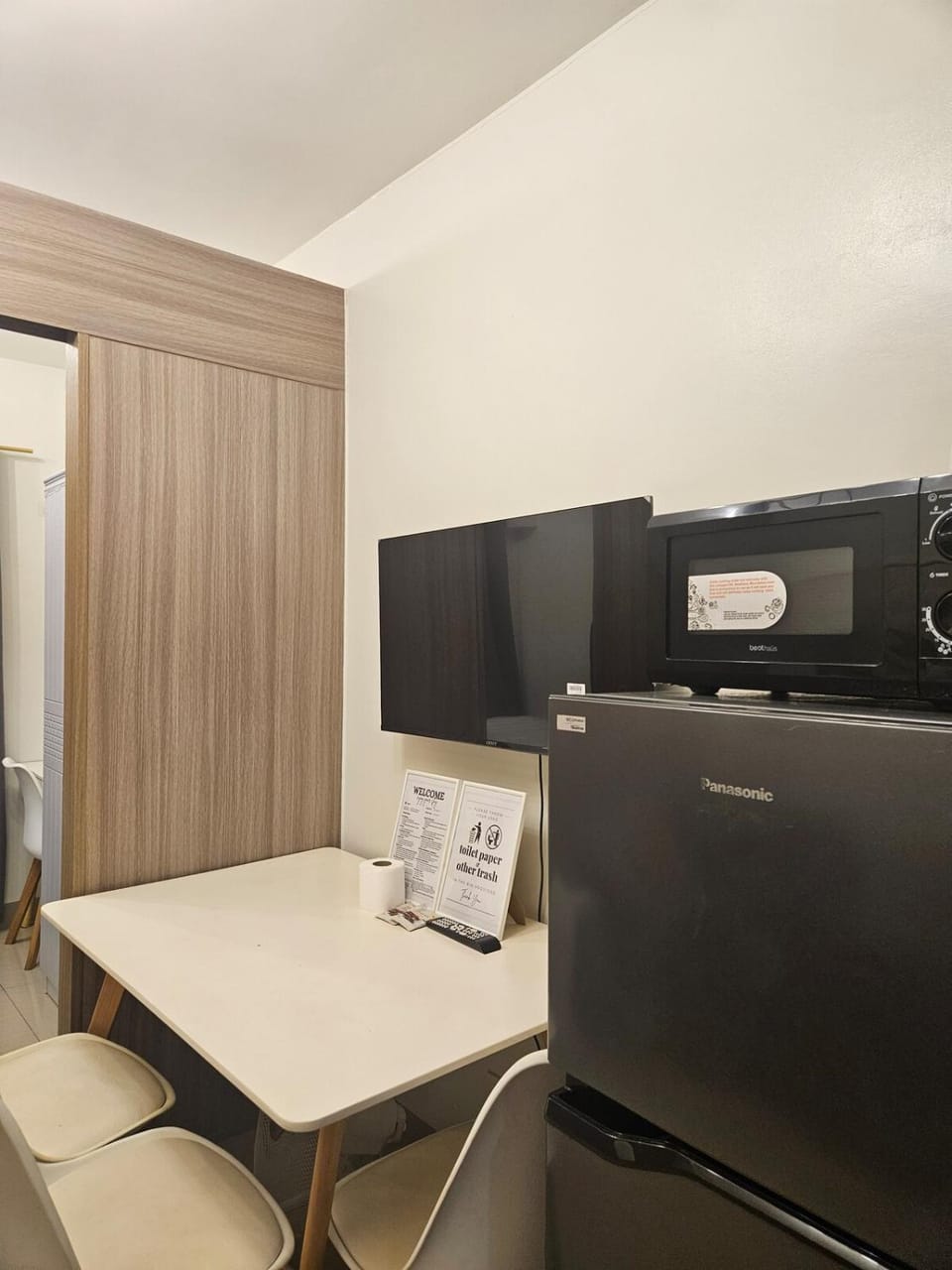 Shore 1 and 2 Residences MOA - The Executive Suites Apartment in Pasay