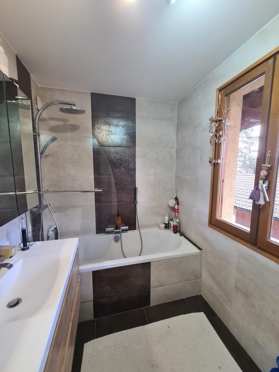 Bathroom, Bath