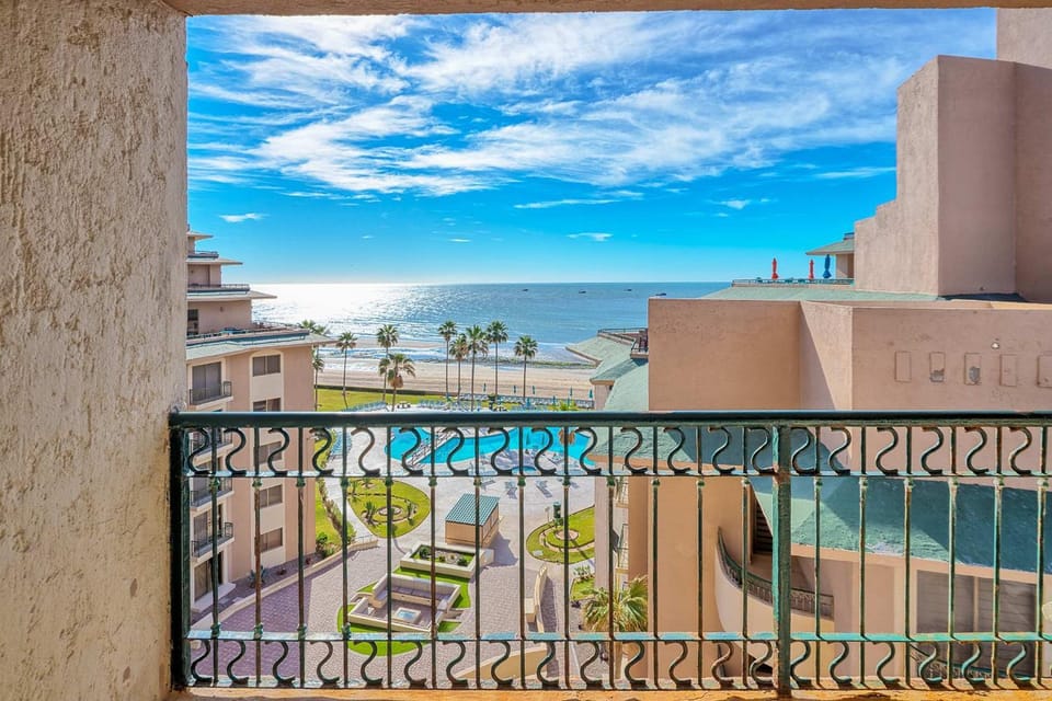 Oceanfront hideaway at Sonoran Spa N608 House in Rocky Point