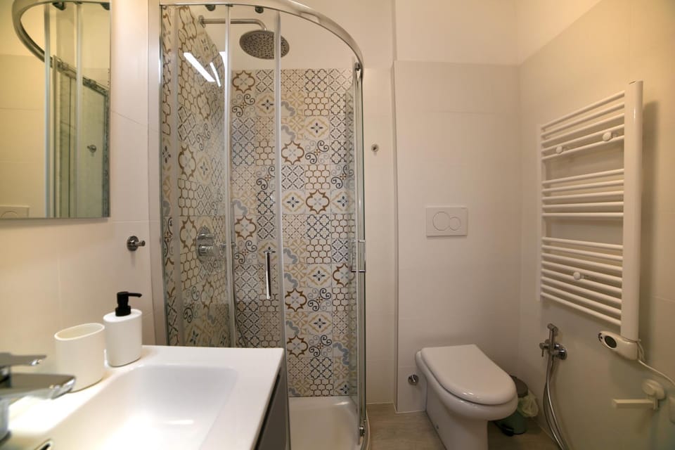 Shower, Toilet, Bathroom, bidet