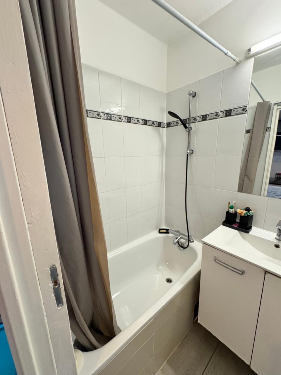 Bathroom, Bath