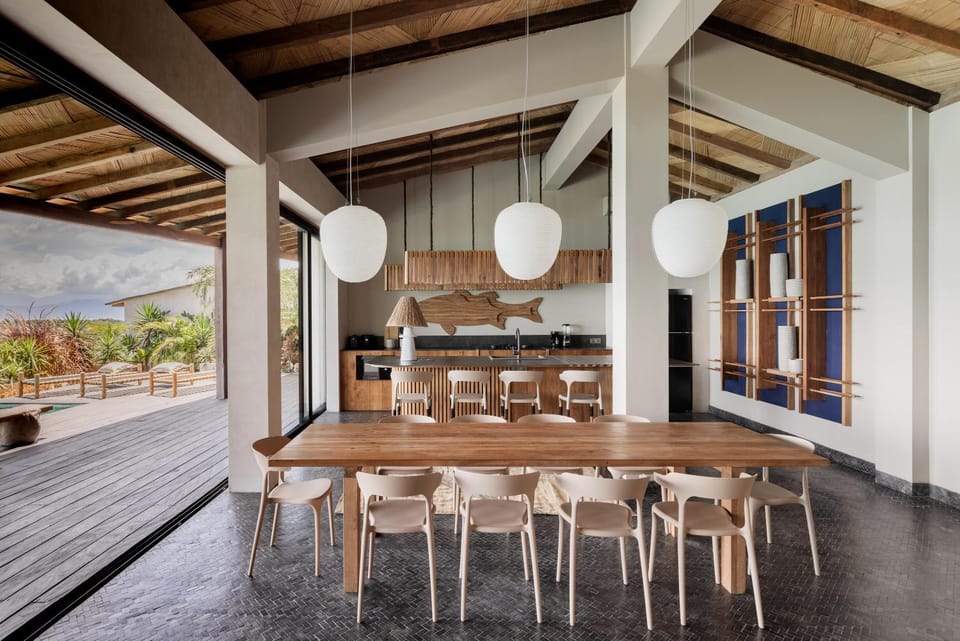 Dining area, kitchen