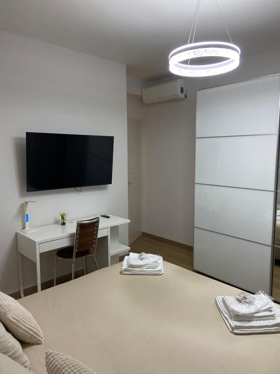 Deluxe Veranda - Prada and Olympics 2026 Apartment in Milan