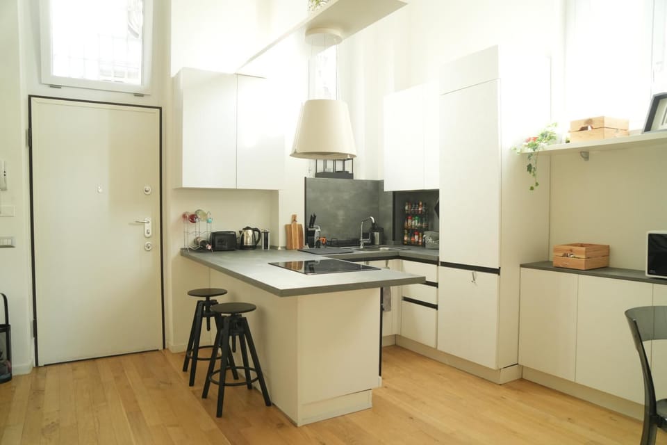 Coffee/tea facilities, Kitchen or kitchenette, oven, stove, toaster