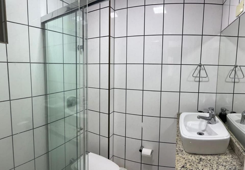Apartamento Lateral - Predio frente mar Apartment in Porto Belo