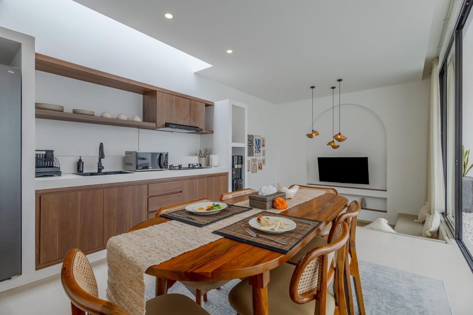 Kitchen or kitchenette, Seating area, kitchen