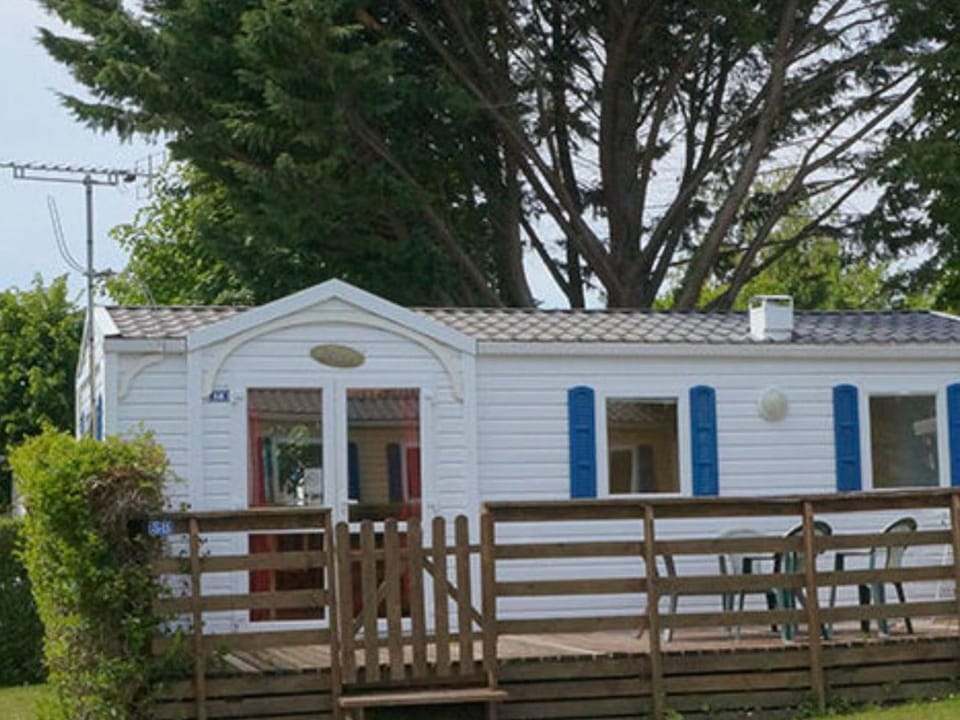Mobil-Home Cosy 6 Pers avec Terrasse - API-1-52-1949 Campground/ 
RV Resort in Grand Est