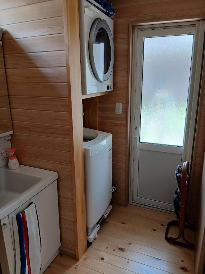 Guesthouse Oomiyabase25 大宮基地 別荘新館 Vacation rental in Chiba Prefecture