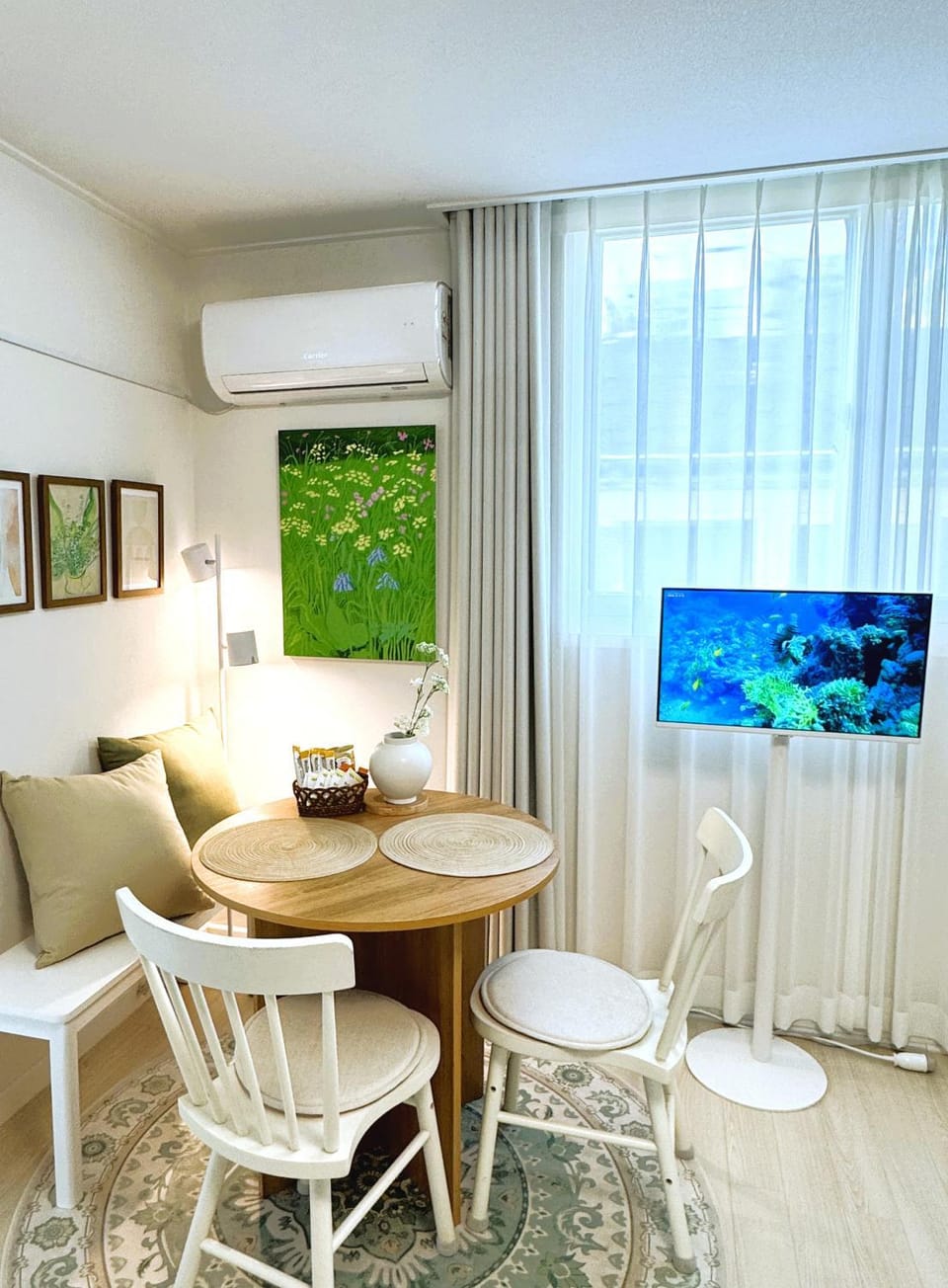 TV and multimedia, Dining area