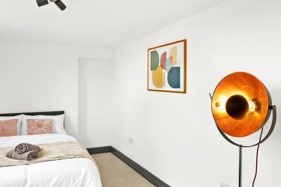 Bed, Decorative detail, Bedroom