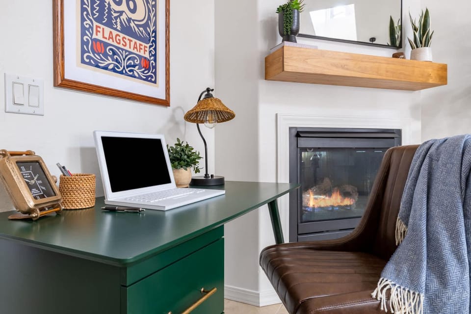 Flagstaff Retreat with Hot Tub House in Flagstaff