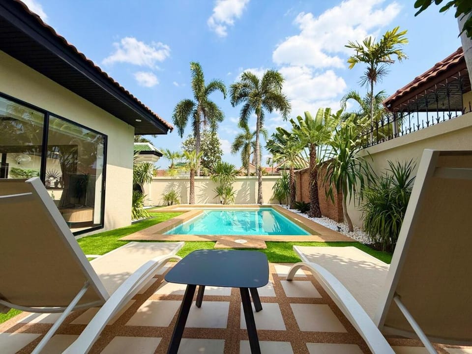 View Talay Villas - Luxury, 1 Bedroom - private pool villa, 500m from Jomtien beach - VTV 153 Villa in Pattaya City
